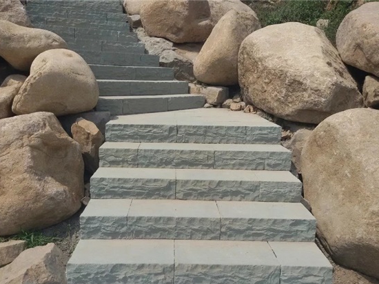 China Green Sandstone Natural Split Steps